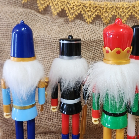 9" Nutcracker Soldiers - Set of 6 New - Picture 6 of 10